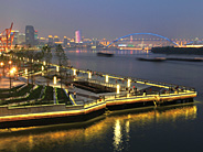 滨江夜色